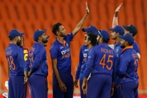INDvsWI दूसरे वनडे में भारतीय क्रिकेटर्स ने बनाये 10 रिकॉर्ड, कोहली-रोहित व राहुल ने रचा इतिहास