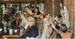 पत्नी और बेटी संग गांव में सचिन तेंदुलकर ने चूल्हा सुलगाकर बनाया खाना और मनाया अपना 50 वां जन्मदिन
