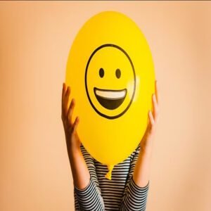 Funny Jokes: पति ने जमकर की पत्नी की तारीफ, वजह जानकर नहीं रोक पाएंगे हंसी