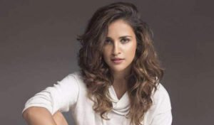 संभल नहीं पा रही विधायक जी की बिटिया, ट्रांसपेरेंट ब्रा’लै’ट में देख लोग बोले- कुछ भी नहीं है आगे तुम्हारे..