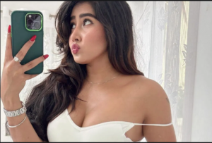 VIDEO: सोफिया ने बा’थरुम में बिना कपड़ो को दिखा दिया सब कुछ, डिलीट होने से पहले तुरंत देख ले ये वीडियो