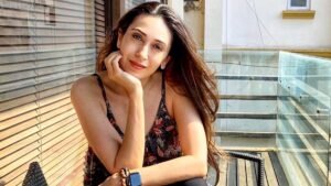 करिश्मा कपूुर को अकेला देखकर बेडरूम में घुस आया था एक अजनबी, फिर कर दी थी ऐसी हरकत