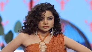 उर्फी जावेद 3 सालों से नहीं हुईं किसी के साथ इंटीमेट, सिर्फ ये एक चीज ना मिलने के कारण उर्फी नहीं बनाती संबंध