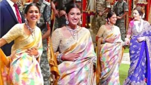 मुकेश अंबानी की छोटी बहू राधिका मर्चेंट हुई प्रेग्नेंट? गणेश उत्सव के वीडियो पर फैंस बोले- शादी के 2 महीने बाद ही…